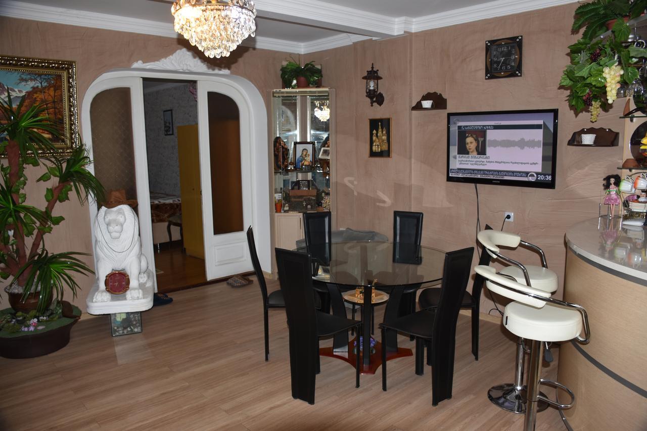 3 Room Flat In טביליסי מראה חיצוני תמונה
